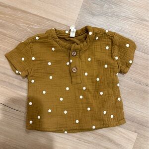 Quincy Mae Mustard Dot Short Sleeve Top
